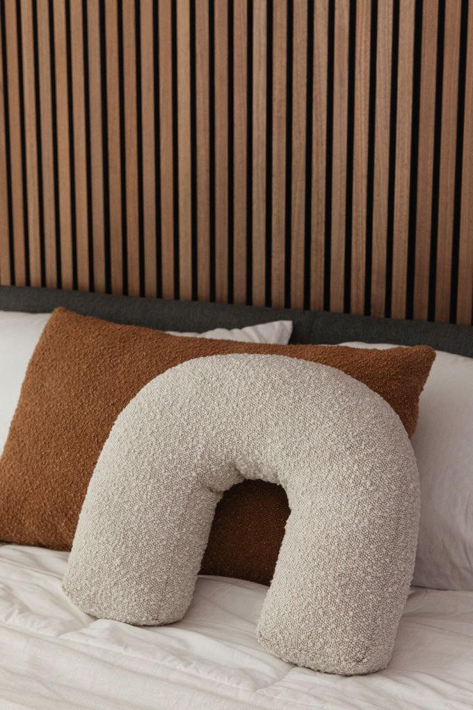 Arch Boucle Pillow 15 x 17